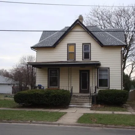 Image 2 - 1041 East 2nd Street, Belvidere, IL 61008, USA - House for sale