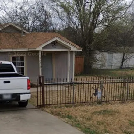 Buy this 3 bed house on 11028 Limestone Drive in Balch Springs, TX 75180