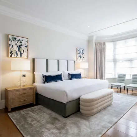 Rent this 3 bed apartment on 55-73 Duke Street in London, W1K 6JA