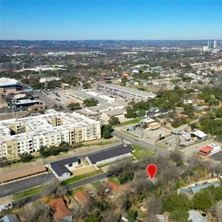 Image 2 - 2403 Sherwood Lane, Austin, TX 78704, USA - House for sale