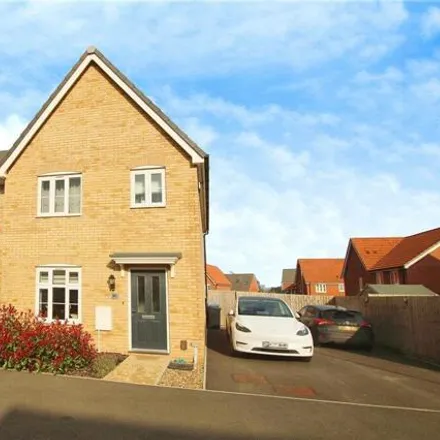 Buy this 3 bed duplex on 12 Vale View Road in Washbrook, IP8 3FG