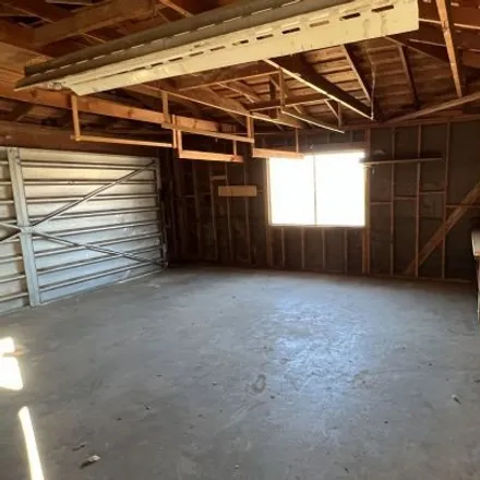 Image 5 - 3248 McCray Road, Squirrel Mountain Valley, Kern County, CA 93240, USA - House for sale