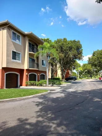 Buy this 2 bed condo on 4166 Haverhill Road in West Palm Beach, FL 33417