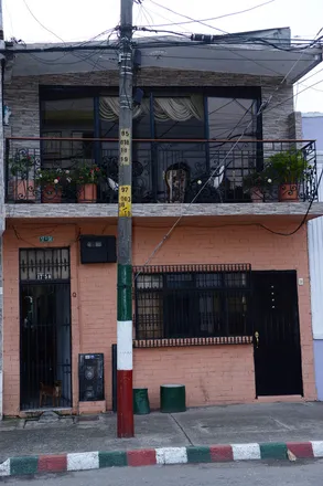 Image 2 - Cali, Primitivo Crespo, VAC, CO - House for rent