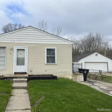 Rent this 4 bed house on 31 North Midland Drive in Pontiac, MI 48342
