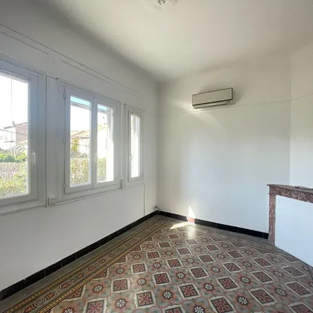 Rent this 2 bed apartment on Fontaine de la Mirabelle in Impasse Baptistin Crespo, 13012 Marseille