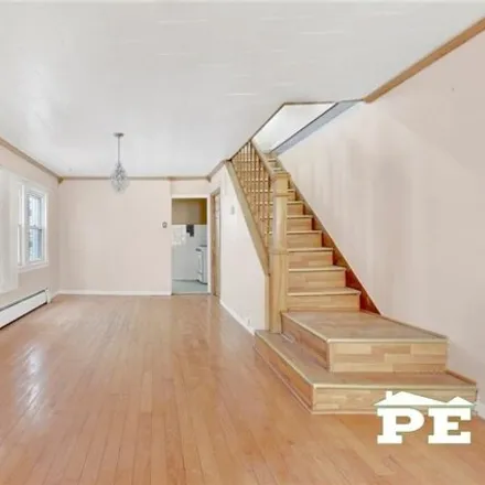 Image 7 - 1485 East 53rd Street, New York, NY 11234, USA - House for sale