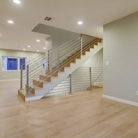 Image 4 - 6119 Fountain Avenue, Los Angeles, CA 90028, USA - Townhouse for rent