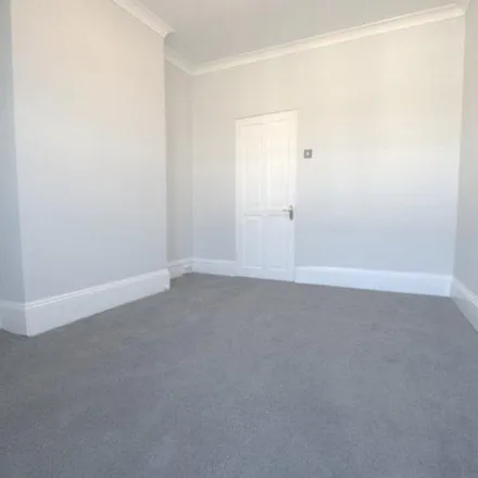 Image 5 - York Road, London, SW19 8TR, United Kingdom - Apartment for rent