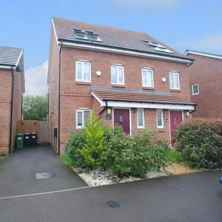 Buy this 3 bed duplex on Ever Ready Crescent in Dawley, TF4 3GL