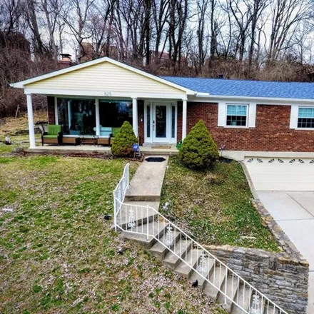 Buy this 3 bed house on 815 Lincoln Road in Bellevue, KY 41073
