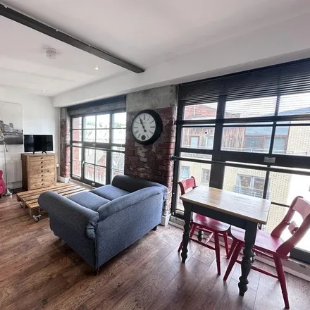 Rent this studio apartment on Trafalgar Street in Leeds, LS2 7QW