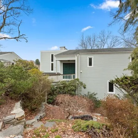 Buy this 3 bed house on 119 Cove View Road in New London, CT 06320