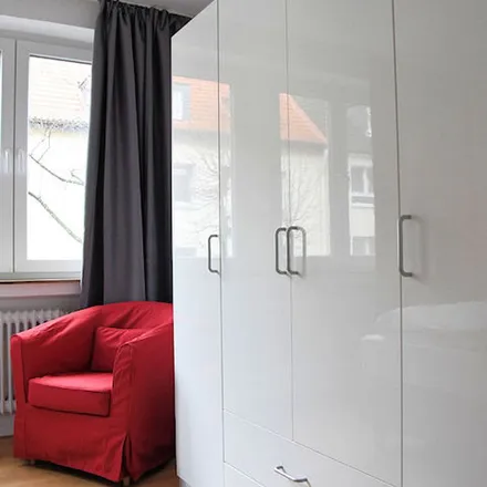 Rent this 2 bed apartment on Gemeinschaftspraxis Alfredstr. in Alfredstraße 28, 45130 Essen