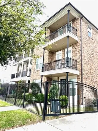 Buy this 3 bed house on Roast Brew in West 19th Street, Houston