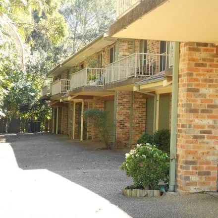 Rent this 3 bed townhouse on 20 Redman Avenue in Thirroul NSW 2515, Australia