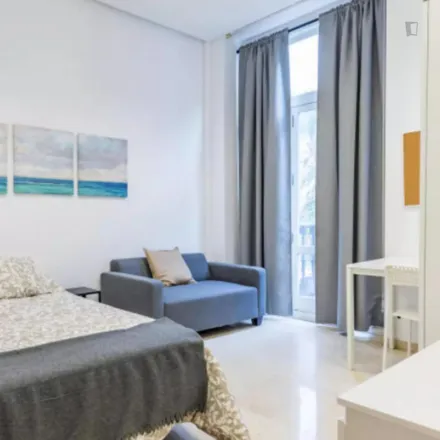 Rent this 7 bed room on Trinidad Gracia in Plaça de la Reina, 46001 Valencia