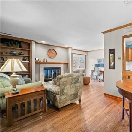 Image 5 - Wyndham House, 1209 50th Street, West Des Moines, IA 50265, USA - Condo for sale