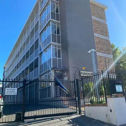 Rent this 1 bed apartment on Jan van Riebeeck Primary School in Kohling Street, Cape Town Ward 115