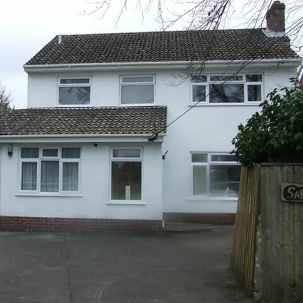 Buy this 5 bed house on Chewton Edge Bed & Breakfast in Ringwood Road, Highcliffe-on-Sea
