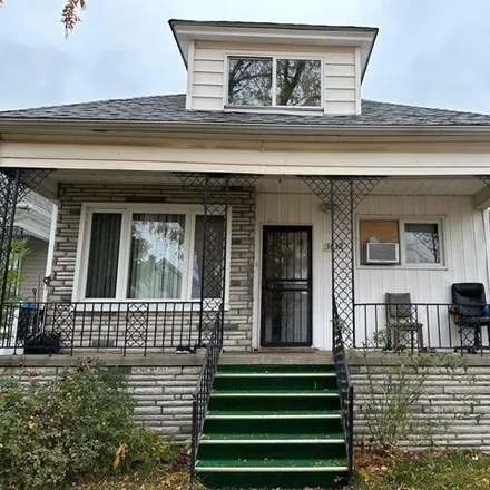 Buy this 5 bed house on 4022 Carpenter Street in Detroit, MI 48212