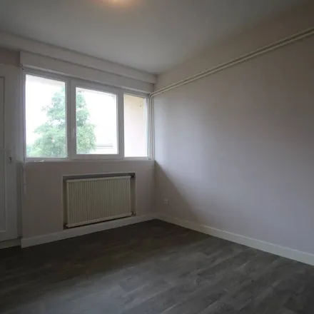 Rent this 2 bed apartment on 11 Rue du Général Leclerc in 88000 Épinal, France