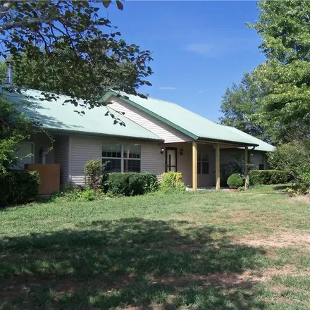 Buy this 3 bed house on 17171 Kincheloe Road in Siloam Springs, AR 72761