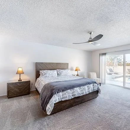 Rent this 4 bed house on Palm Springs