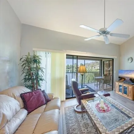 Image 5 - 531 Lake Louise Circle, Collier County, FL 34110, USA - Condo for sale