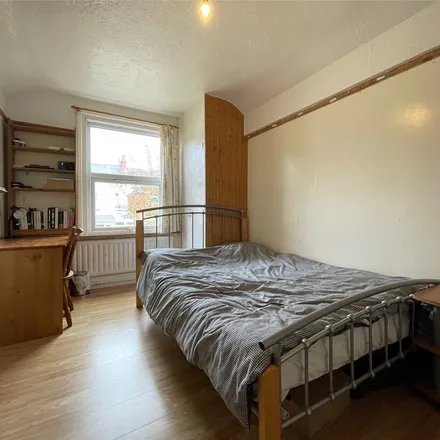 Rent this 5 bed apartment on 16 St Anne's Road in Exeter, EX1 2QD