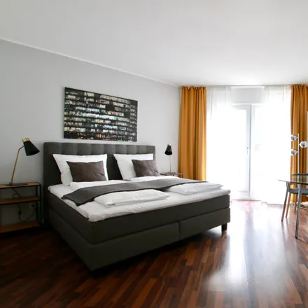 Rent this 1 bed apartment on Pantaleonswall 31 in 50676 Cologne, Germany