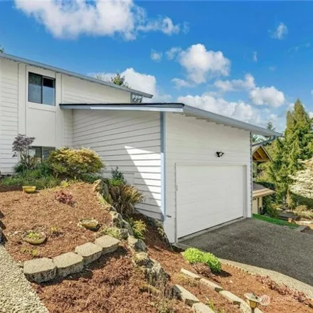 Image 2 - 32609 43rd Place Southwest, Federal Way, WA 98023, USA - House for sale