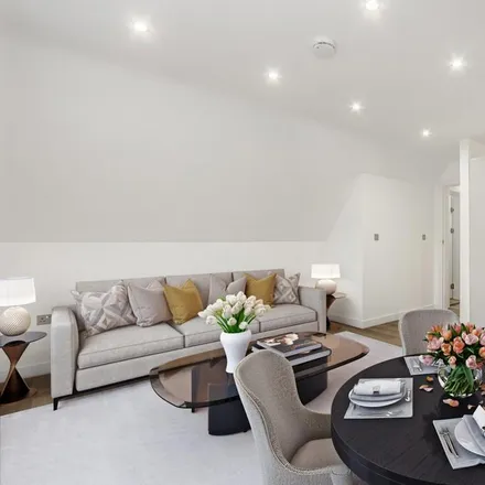 Rent this 1 bed apartment on Ambleside Avenue in London, SW16 1QP