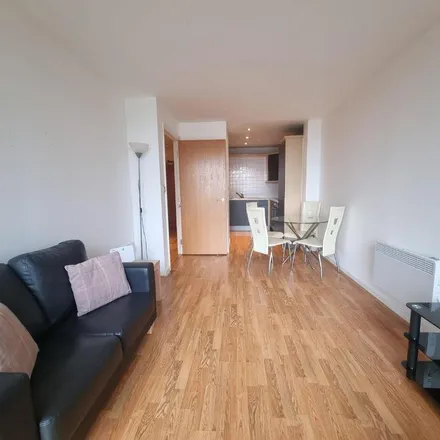 Rent this 2 bed apartment on 3 Whitehall Quay in Leeds, LS1 4BF