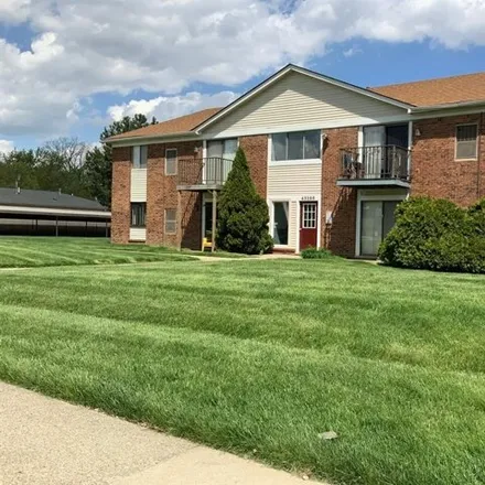 Buy this 1 bed condo on 5968 Cotter Avenue in Sterling Heights, MI 48314