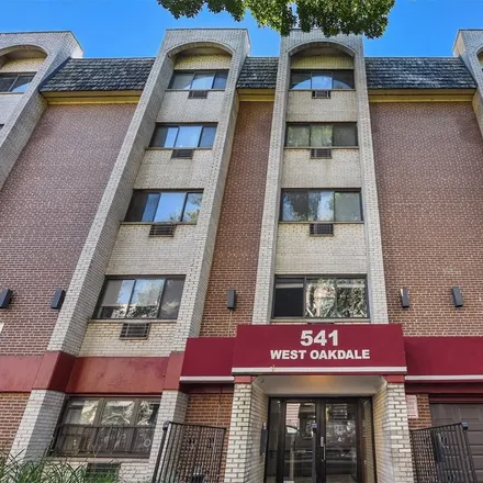 Rent this studio apartment on 812 West Belmont Avenue in Chicago, IL 60657