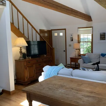 Rent this 3 bed house on Wellfleet