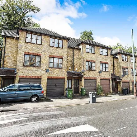 Rent this 2 bed townhouse on 7-8 Highland Terrace Algernon Road in London, SE13 7AU