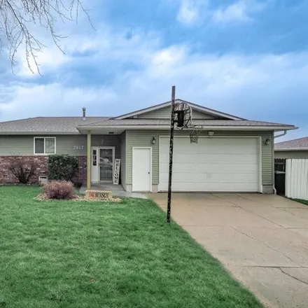 Buy this 4 bed house on 2671 Crestview Road in Norfolk, NE 68701