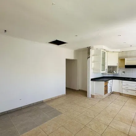Image 6 - Pinehurst Road, Lansdowne, Cape Town, 7780, South Africa - Apartment for rent