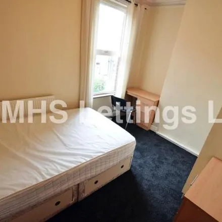 Image 9 - Brudenell Street, Leeds, LS6 1EX, United Kingdom - Room for rent