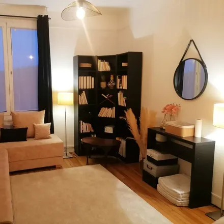 Rent this 4 bed apartment on 11 Cours du General de Gaulle in 91360 Épinay-sur-Orge, France