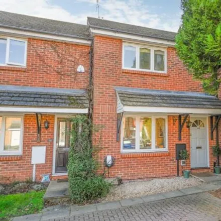 Buy this 3 bed townhouse on Eyston Drive in Elmbridge, KT13 0XE