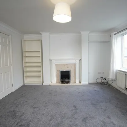 Image 2 - 16 Cropthorne Road South, Bristol, BS7 0PS, United Kingdom - Townhouse for rent