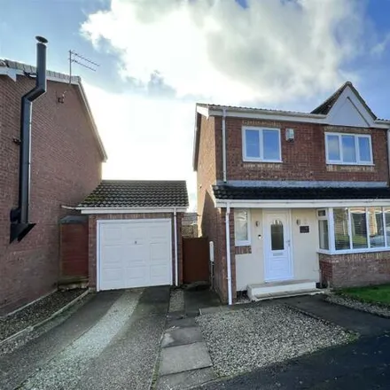 Buy this 3 bed house on Walkington Drive in Market Weighton, YO43 3NR