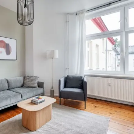 Rent this 2 bed apartment on Glogauer Straße 32 in 10999 Berlin, Germany