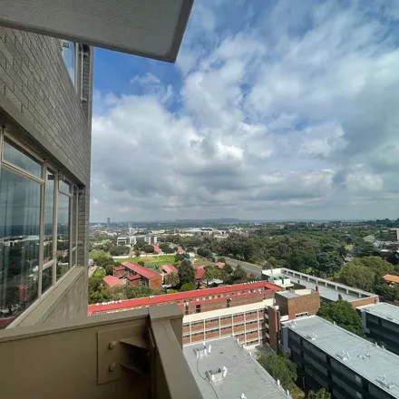 Rent this 3 bed apartment on Oxford Road in Johannesburg Ward 67, Johannesburg