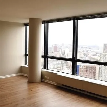 Image 6 - Park Tower Condominiums, 5415 North Sheridan Road, Chicago, IL 60626, USA - Condo for rent