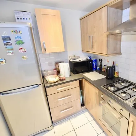 Image 3 - 10 Bellamy Close, Coventry, CV2 3JD, United Kingdom - Townhouse for rent