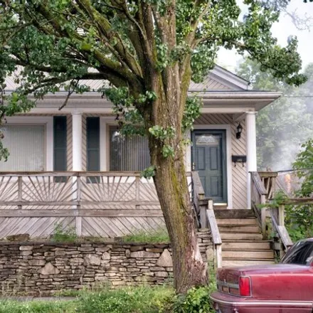 Image 1 - 1030 Logan Street, Germantown, Louisville, KY 40204, USA - House for rent